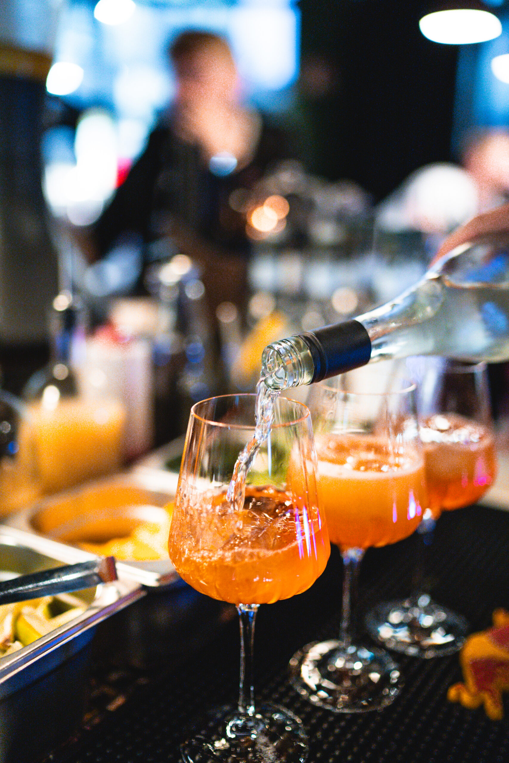 Cocktail eingießen vibe